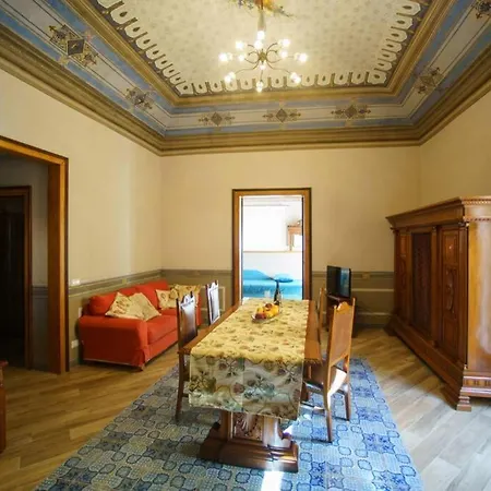 Appartement Piazza Duomo Palazzo Pirajno *